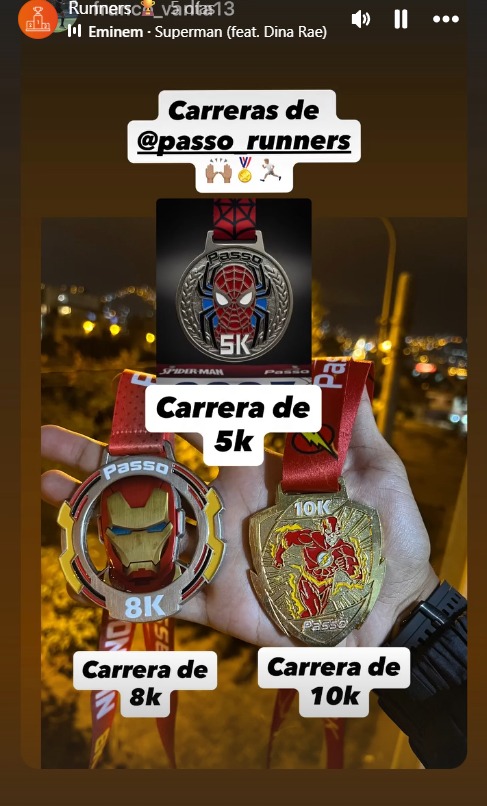 Corredor Passo Runners con su medalla